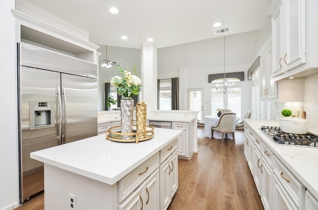 Building Photo - 25619 Tower Side Ln