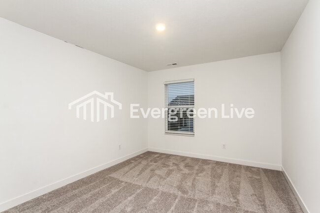 Building Photo - 3565 Cosmic Ct