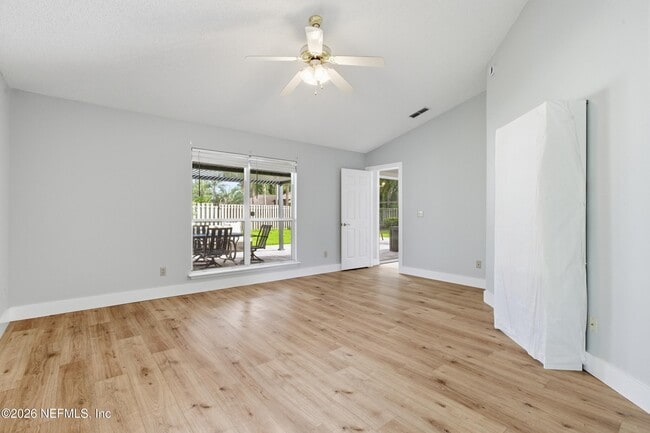 Building Photo - 421 Chicopee Ct