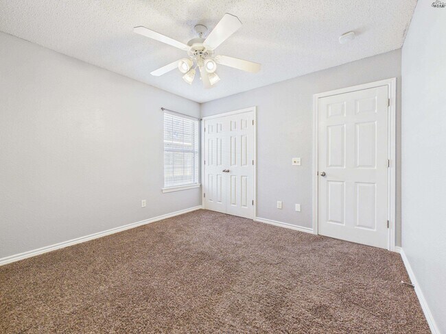 Building Photo - 5411 Prairie Lace Ln