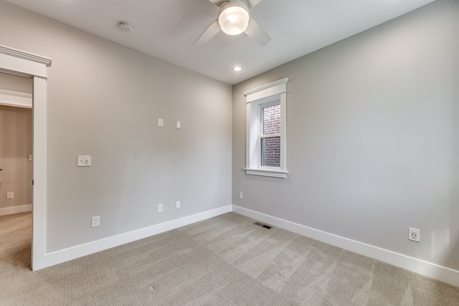 Building Photo - 4116 Flad Ave
