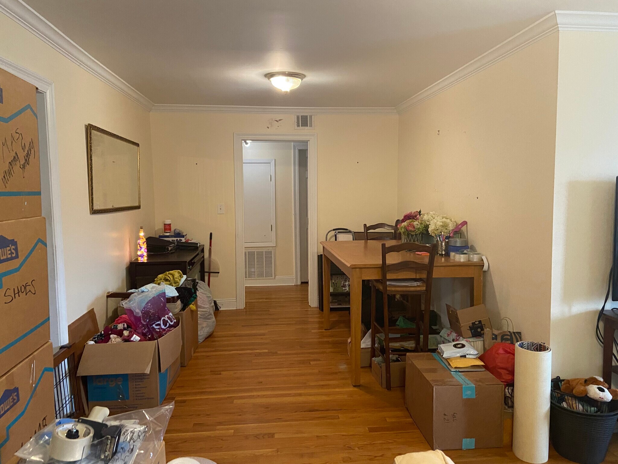 Dining - 129 34th St