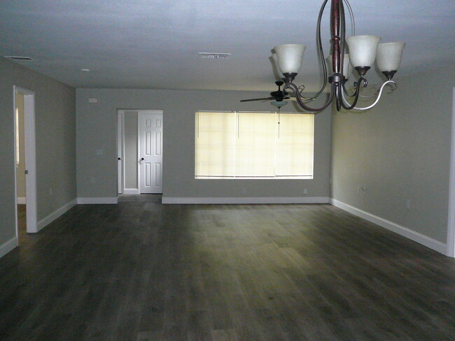 Building Photo - 1709 Coronado Ave