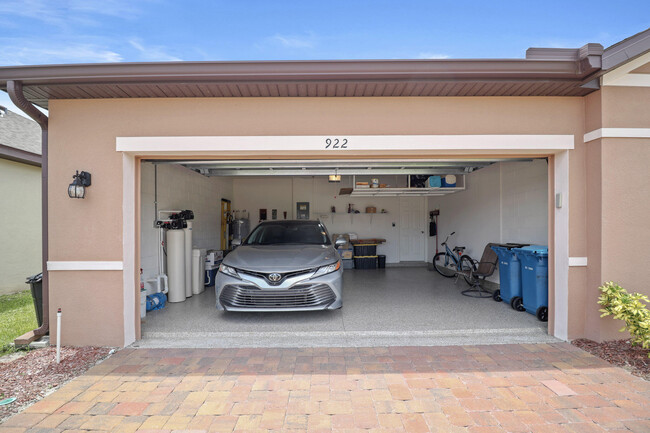 Building Photo - 922 Remington Green Dr SE