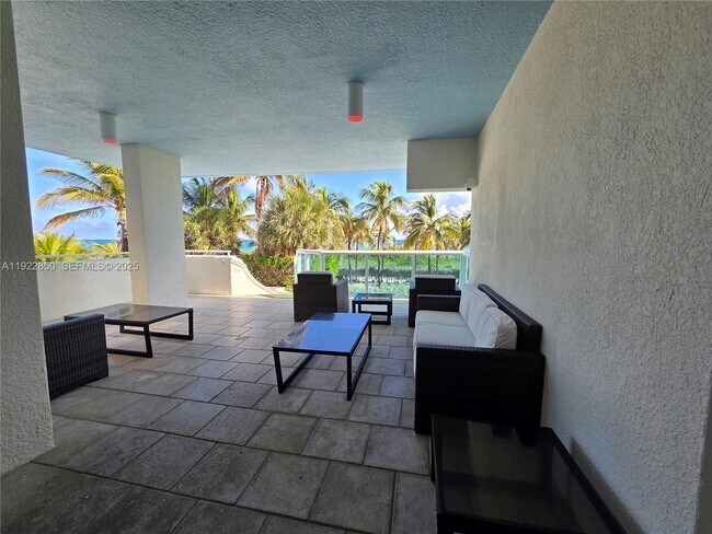 Building Photo - 9172 Collins Ave