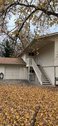 Building Photo - 2187-2189 NW North Hill Dr