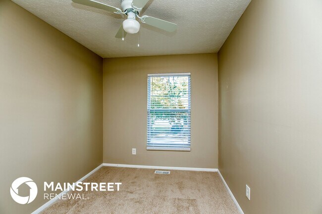 Building Photo - 4815 White Oak Trail