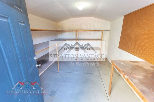 Building Photo - 16627 W McKinley St