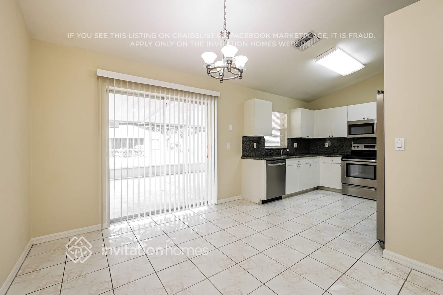 Building Photo - 15562 Horseshoe Ln