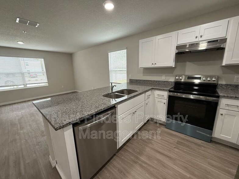 Building Photo - 11454 Oakfield Ct