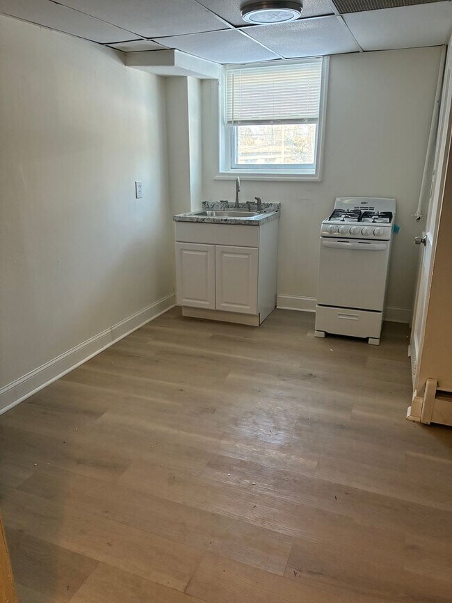 Building Photo - Congress Court Studio - Lansdowne, PA