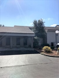 Building Photo - 29 Lakeshore Terrace