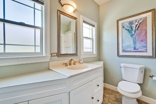 Building Photo - Single Family 3 Bed 2 Bath House in Santa ...