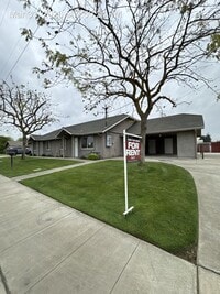 Building Photo - 4048