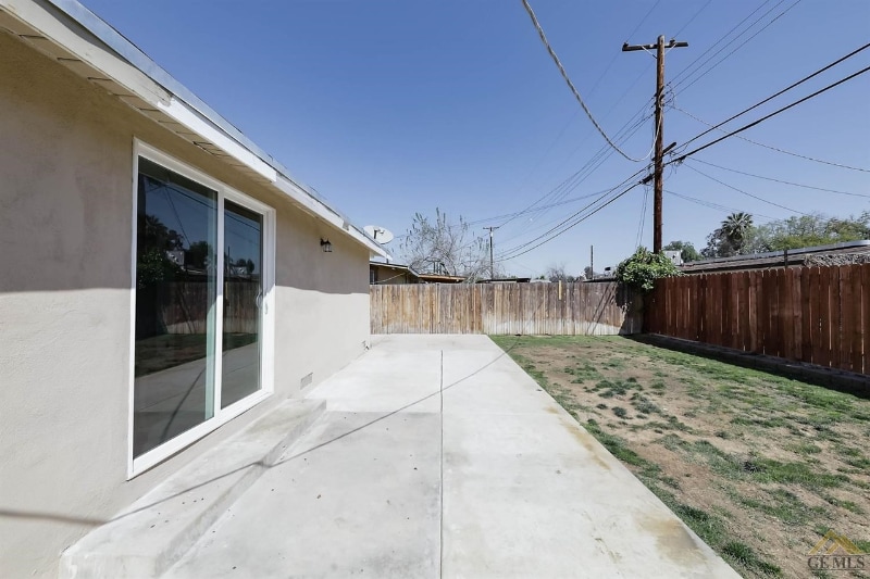 Building Photo - 132 Morrison St