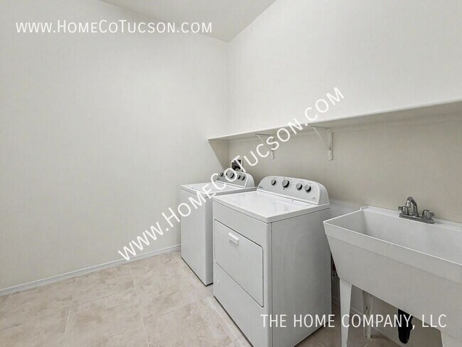 Building Photo - 38628 S Running Roses Ln