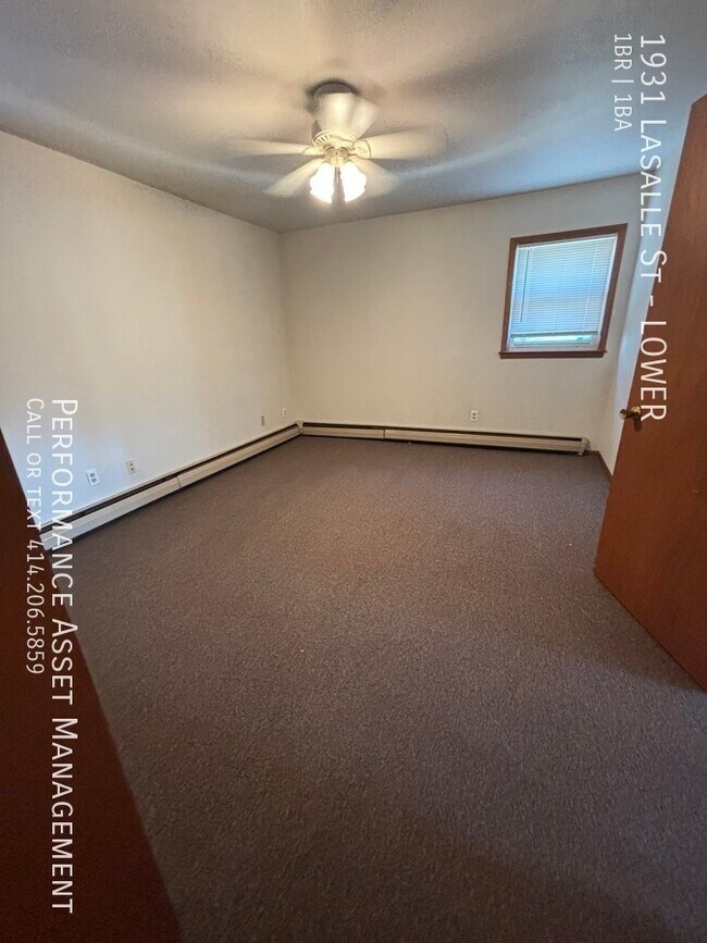 Building Photo - Lovely Racine Northside 1 Bedroom
