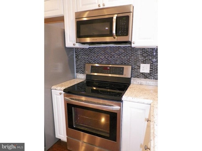 Building Photo - 132 Paoli Pike