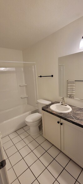 Building Photo - 545 W 600 N