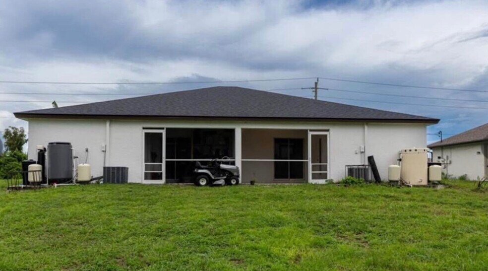 Building Photo - 1031 Abrams Blvd