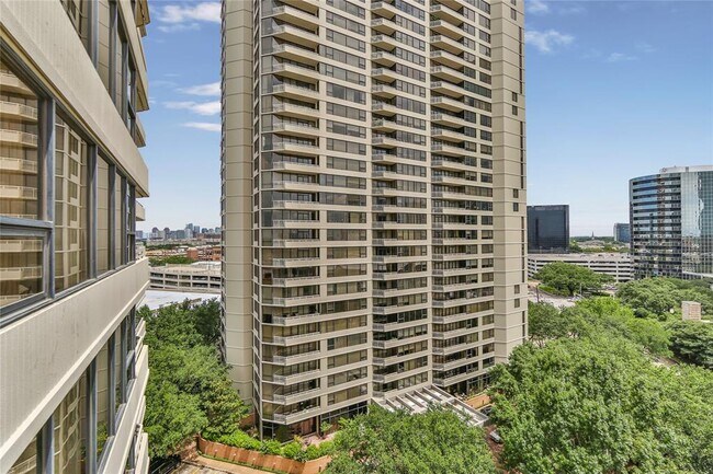 Building Photo - 14 Greenway Plaza