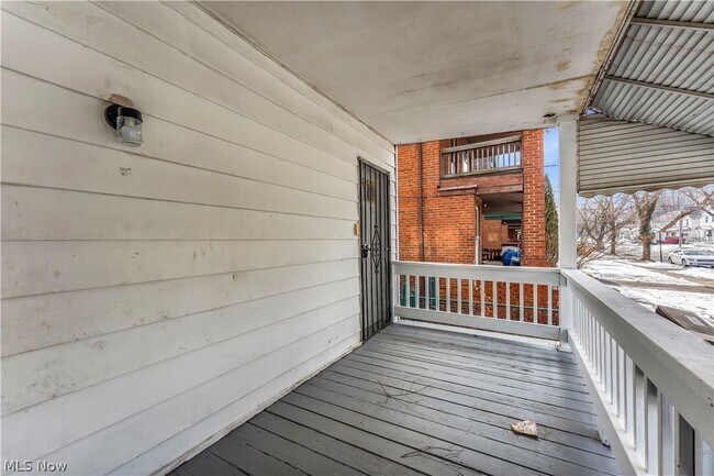 Building Photo - 3519 W 100th St