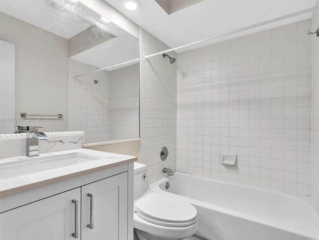 Building Photo - 1361 Cottonwood Cir