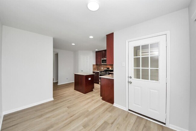 Building Photo - 15218 Taos Creek Ct