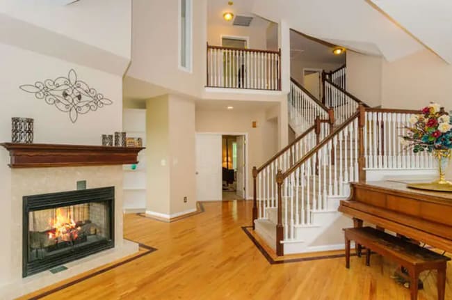 Building Photo - East AVL - Mountain Views and Space Galore!