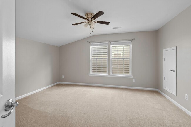 Building Photo - 10777 White Dogwood Dr