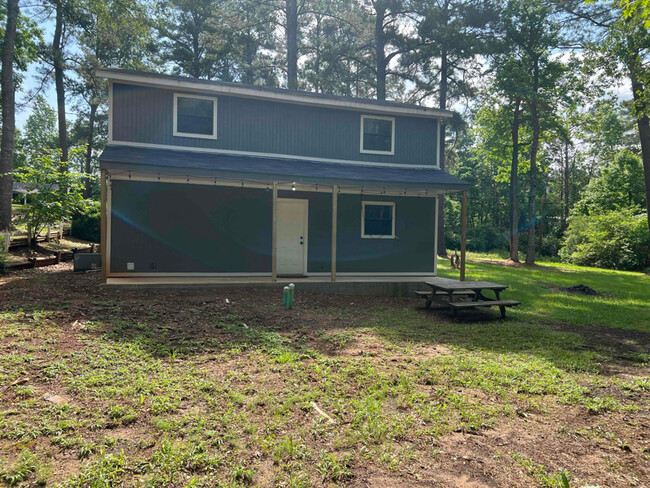 Building Photo - 260 Clay Hill Rd