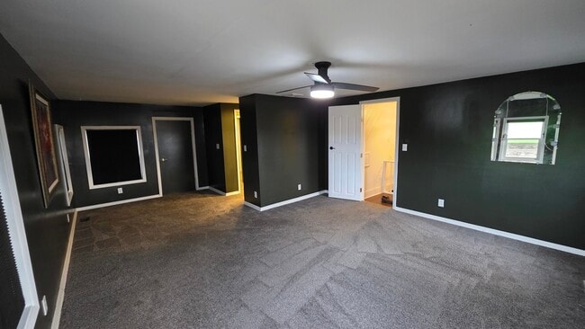 Building Photo - 3494 Howlett Rd