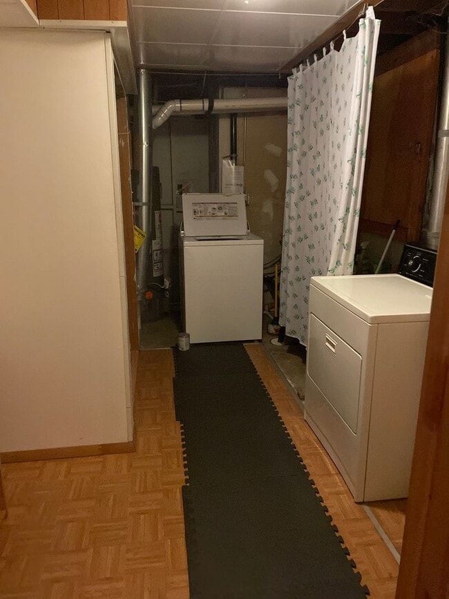 Building Photo - 12024 W Virginia Ave