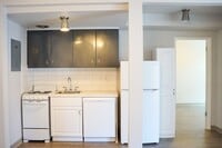 Building Photo - Great Mid-Century 1-Bdr w Dishwasher, Community Lawns + Pets OK!
