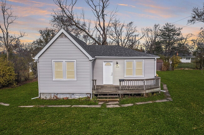 Building Photo - 3614 Linneman St