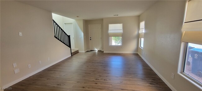 Building Photo - 8364 Oppenheimer St