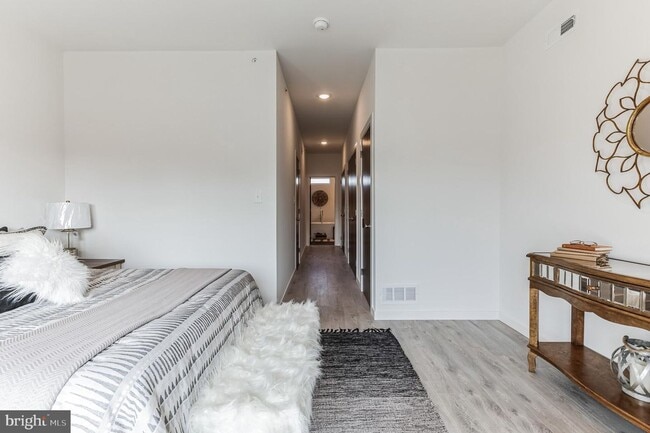 Building Photo - 5633 Warrington- New Construction 3 Bedroo...