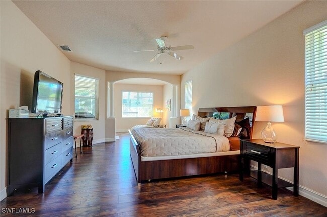 Building Photo - 5613 Harbour Cir
