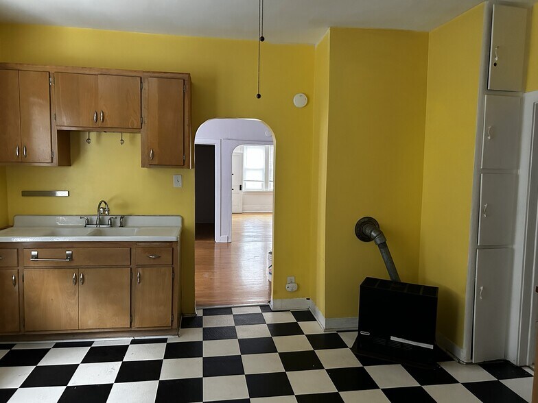 Building Photo - 1742 W Cullerton St