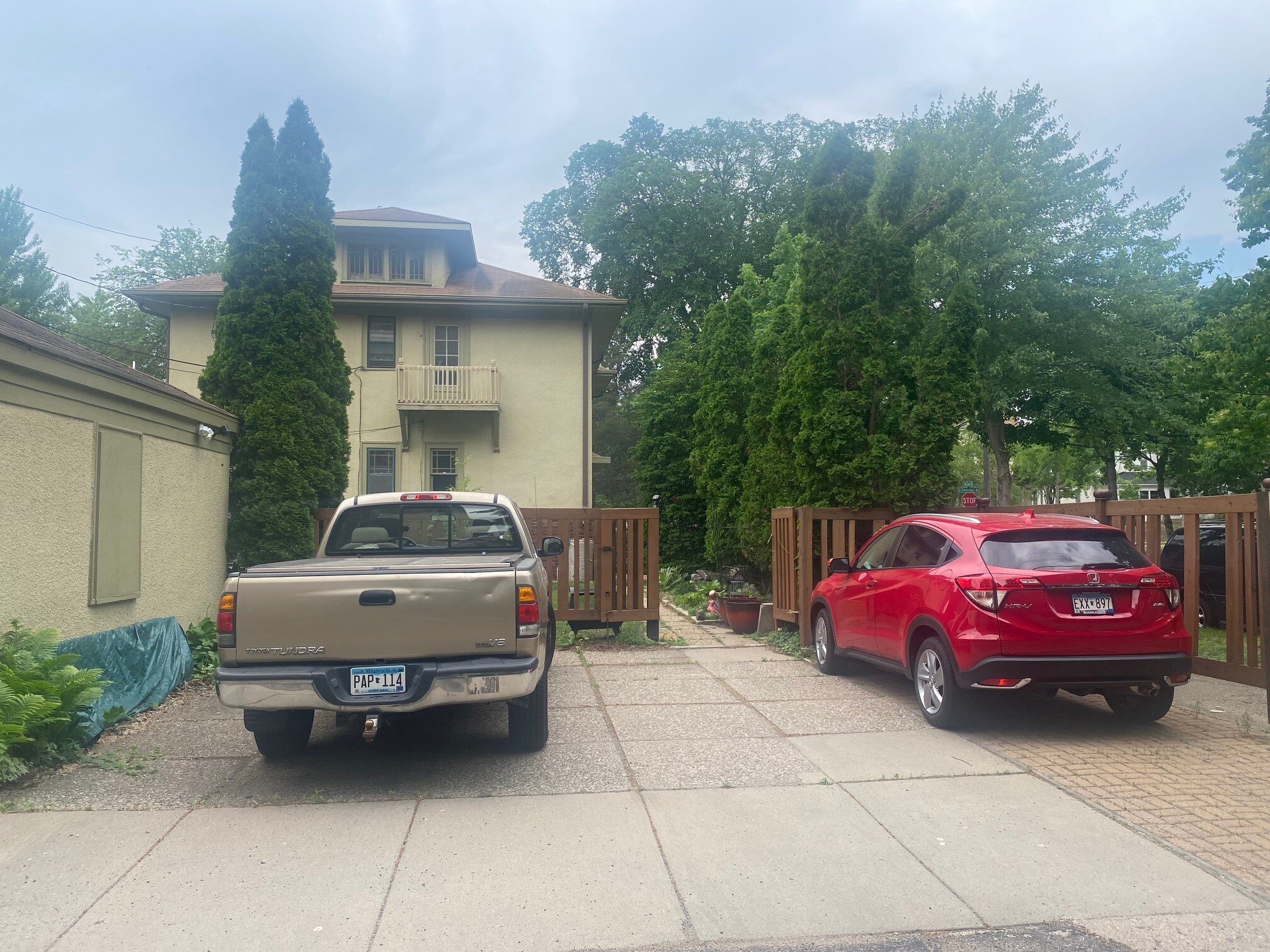 Off Street Parking - 3401 Emerson Ave S
