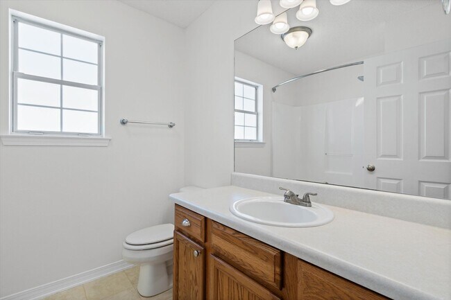 Building Photo - 605 Westchase Ct S