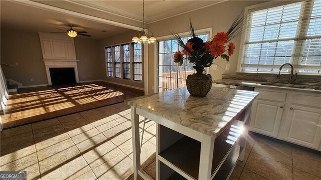 Building Photo - 3330 Ridgefair Dr