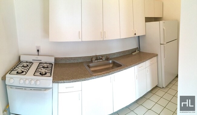 Building Photo - DRIGGS AVENUE