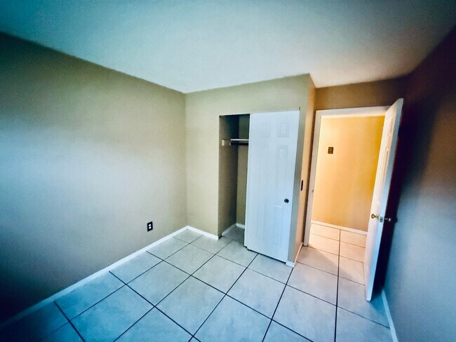 Building Photo - 3 BR / 1.5 BA HOME IN MELBOURNE