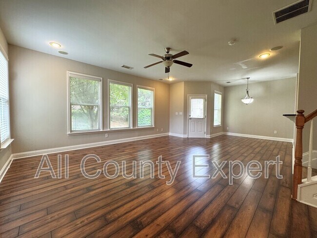 Building Photo - 6020 Falls Landing Dr