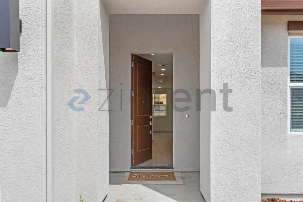 Building Photo - 355 Monastery Dr