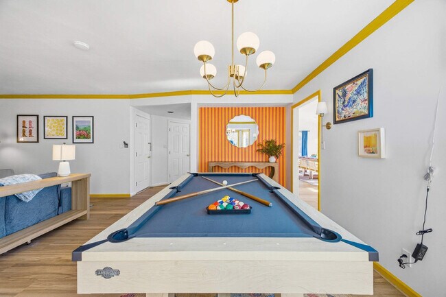 Building Photo - 12 Apple Tree Way