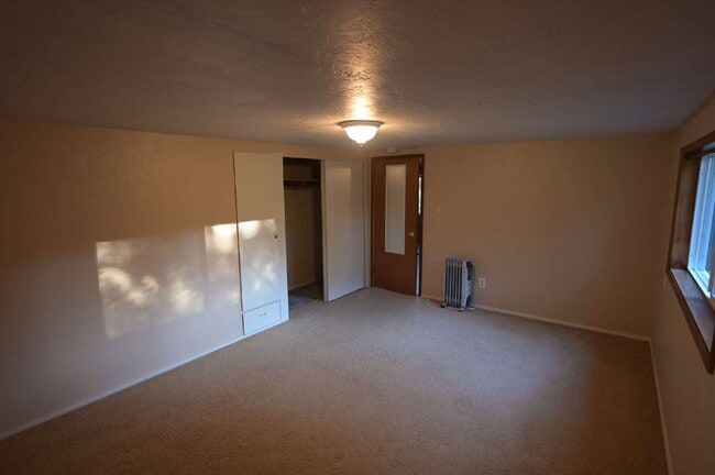 Building Photo - 2 bed 1 bath in a country setting