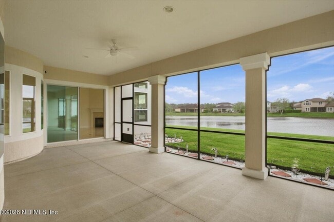 Building Photo - 743 E Dorchester Dr