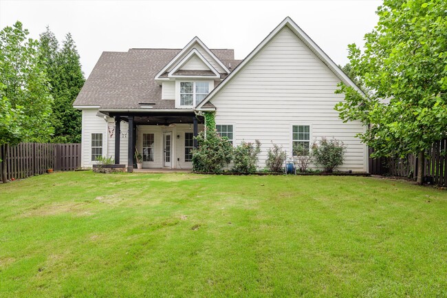 Building Photo - 4117 Chastain Dr